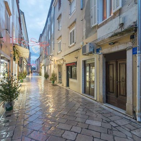 Studios & Apartments Porto Zadar Exterior foto